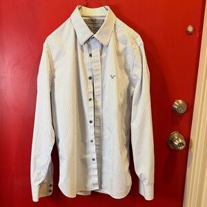 American Eagle Outfitters Striped Button-Down Shirt size medium